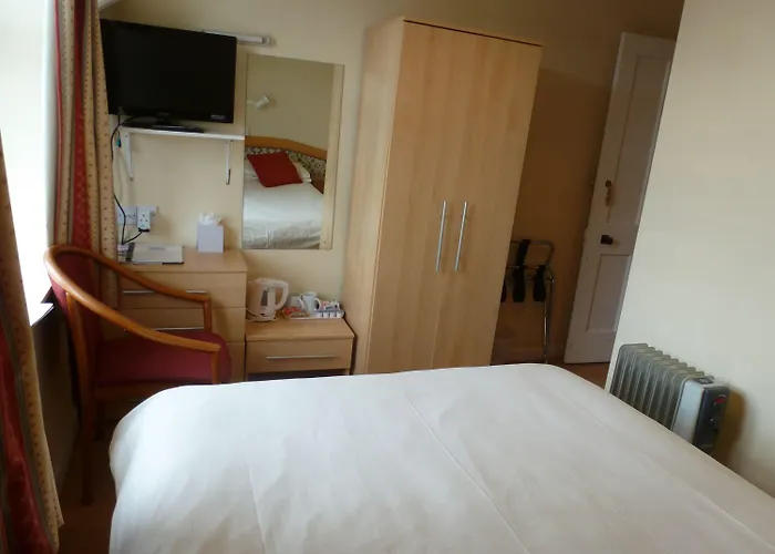 Castletown Hotel
